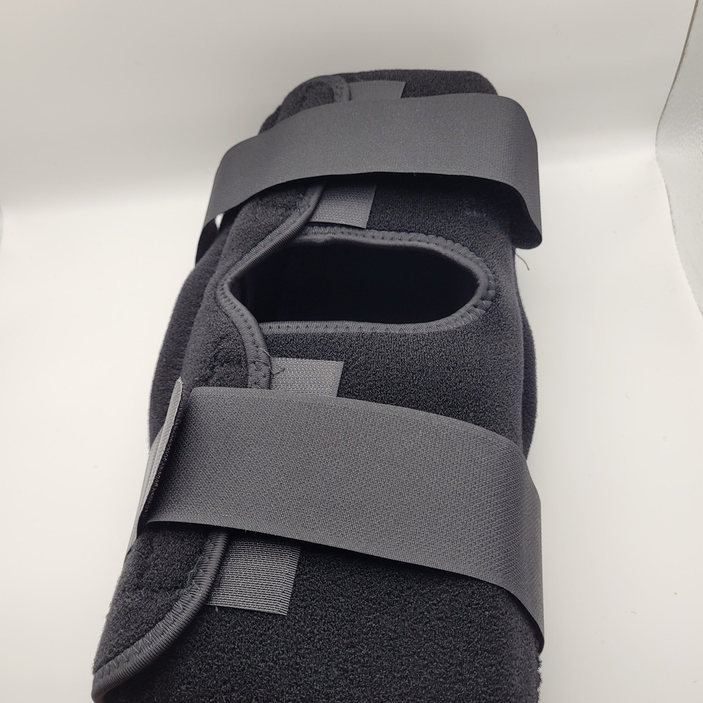 Comfortland Universal Hinged Knee Brace CK-110 Black Adjustable Support Wrap